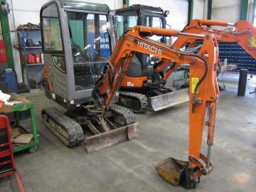 2005 Hitachi ZX18