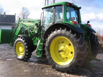 John Deere 7420